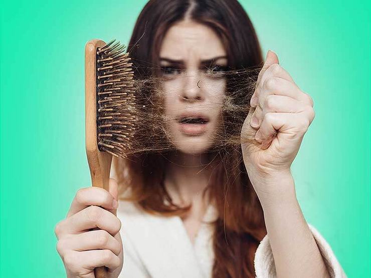 प्रेगनेंसी के बाद बालों का झाड़ना कैसे रोकें
